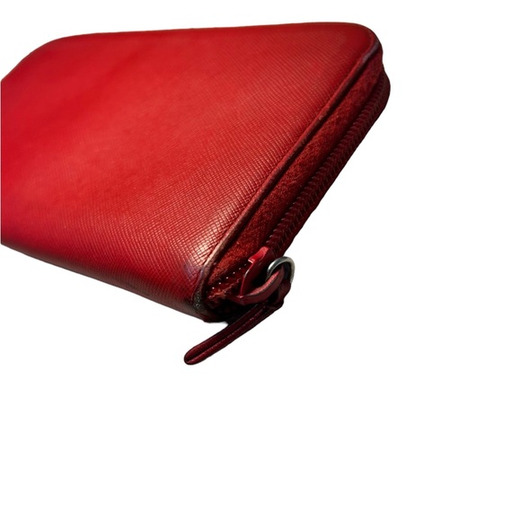 PRADA red saffiano leather trifold wallet - Picture 9 of 15
